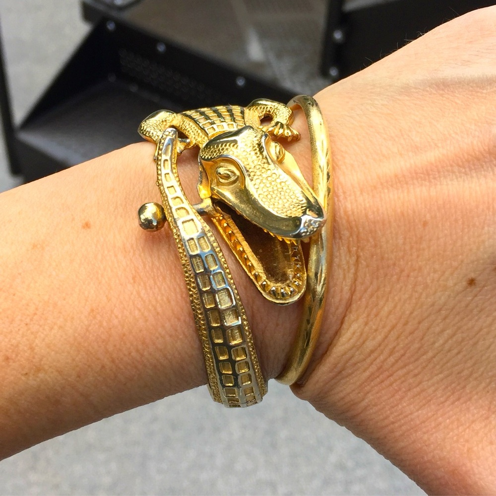 Gold metal alligator Reptile Bracelet